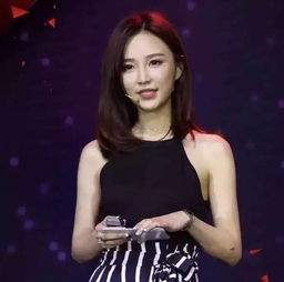  王思聪前任雪梨订婚,现场清一色的网红聚集