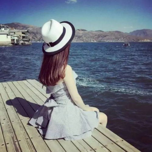 女生头像图片戴口罩帽子
