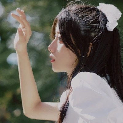  2023唯美氛围感女生头像图片