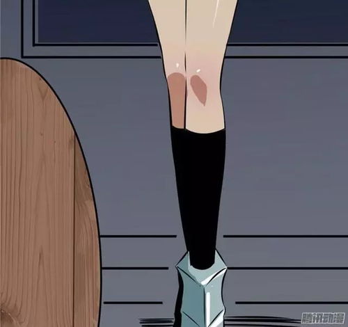  恐怖漫画夜袭不断袭来的比基尼女孩