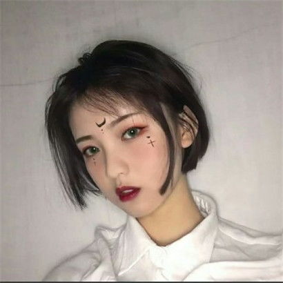  伤感头像女生,不能承受的虚伪是最伤心的