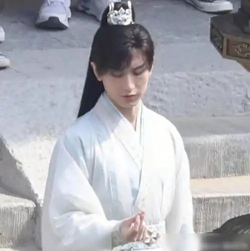 沉香如屑正式开机,成毅新造型太耀眼,堪称古装天花板