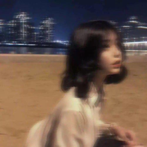  祁小念氛围感女生头像