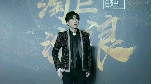  打脸刘宇宁片场抽烟抖腿十分享受曾自夸为唱歌戒烟很自律