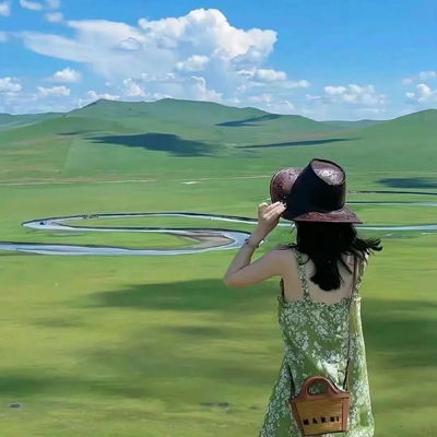  2023最新唯美背影小清新女生头像