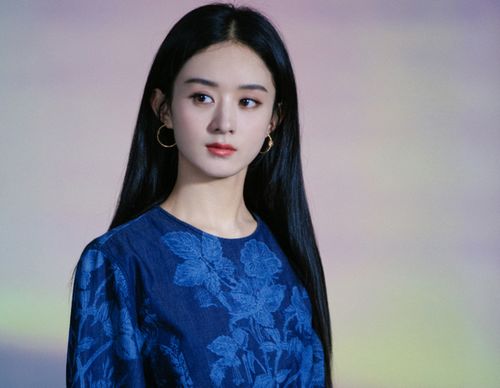  赵丽颖和冯绍峰疑似复合两人深夜聚餐被拍,相隔5分钟先后离开