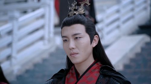  魏无羡一直叫蓝湛,蓝湛不说话,阿羡这表情,生气了