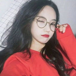  怎么戴眼镜颜值才会加分
