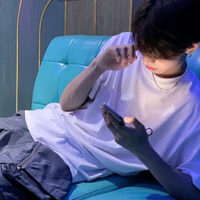  宋知意ins高冷酷帅文艺范真人男生头像我要个性网