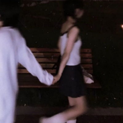 夫妻情侣头像一人一半 