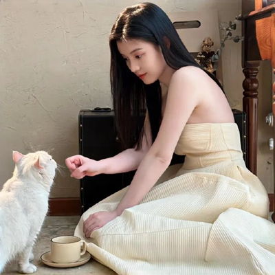 女生头像氛围感模糊技巧