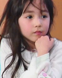  谁知道这个小女孩叫什么好可爱急急急哪有她的一套动态图