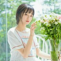  小清新的萌妹子系列头像我带着曾经你给的爱学会了期待