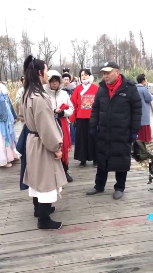  被导演教训没有表情,生气不演了