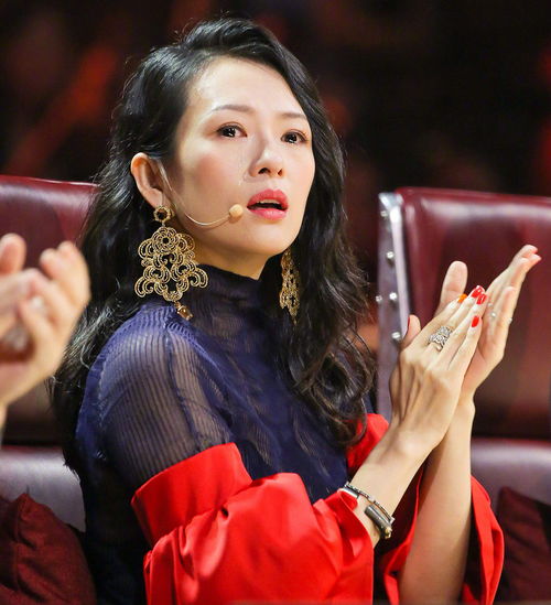  章子怡女儿喜欢王力宏照片,放大图片后,网友醒醒的眼光太好