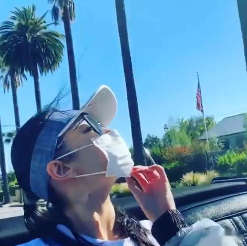 女生头像图片戴口罩可爱
