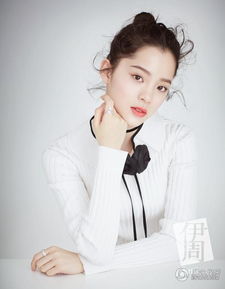  欧阳娜娜三姐妹拍写真出身名门又演艺颜体俱佳