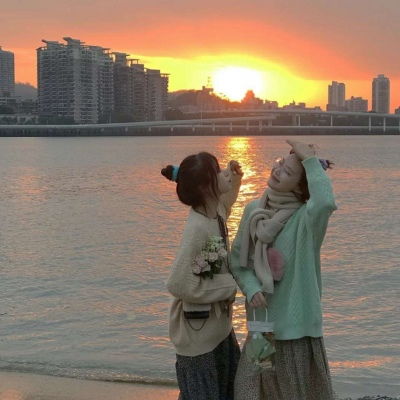  2021友谊万岁的二人可爱的闺蜜头像很平常的一天放弃了一个很重要的人
