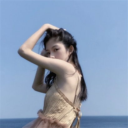  女生海边头像侧面图片,唯美清新太美丽了