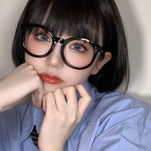  学姐学妹专用头校园女生头像别慌,月亮也正在大海处迷茫