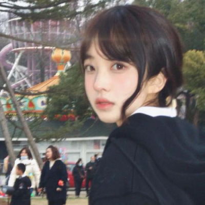  2023阳光自信女生头像
