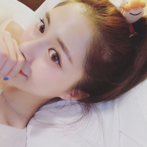 微信头像女真人挡脸脸部
