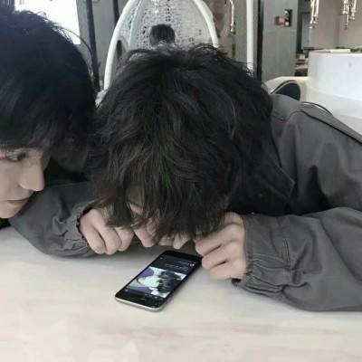  失恋的头像男生心碎伤心分手照片伤感图片男