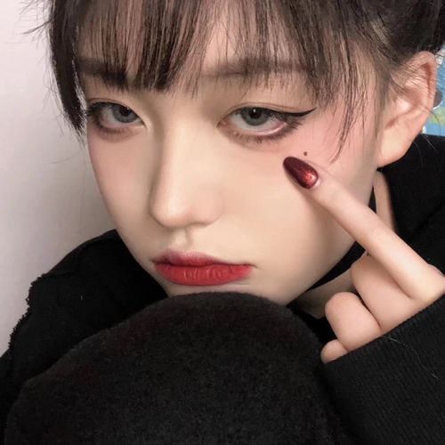  霸气侧漏女生头像所谓高冷女神