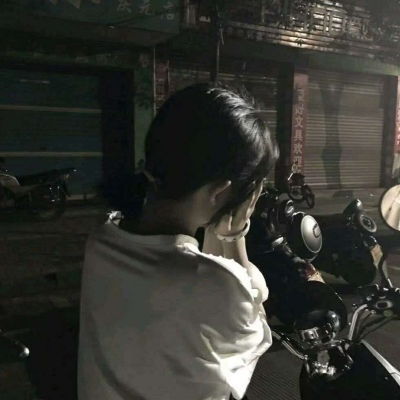  qq女生头像伤感高冷大全你是调色板上最温柔的色调