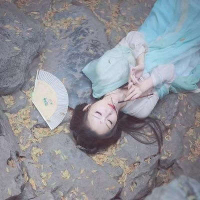 2021最火的意境古风女生微信头像,女生头像图片