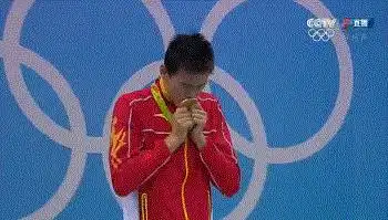  孙杨强势夺金,洪荒少女傅园慧魔性表情包爆红