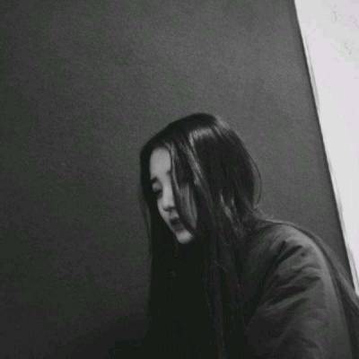 黑白情侣头像高冷霸气女