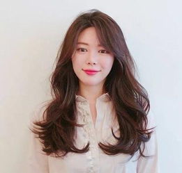  15款女生网红中长卷发设计推荐