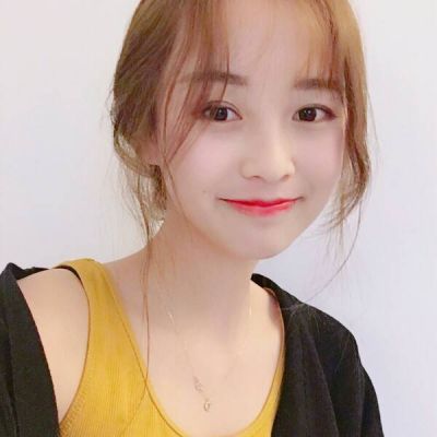  美女搞笑笑话第三次来女朋友家,正巧她爸妈都不在,聊着聊着突然女友......