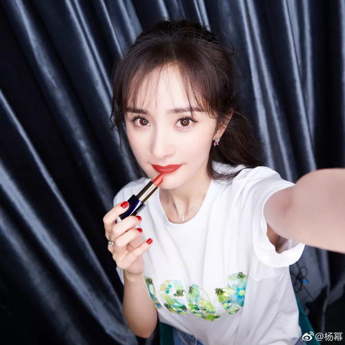  想变身日杂模特速速收下这波美到惊艳的秋季枫叶妆