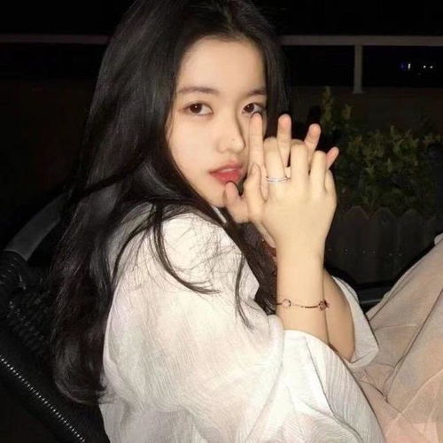 女生虚情假意只想随便约一下,这4个表现藏不住,男人别当真