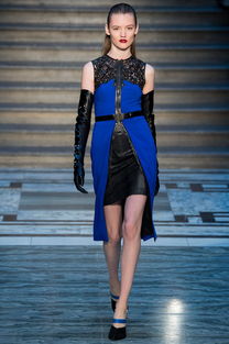  高冷女皇的新衣julienmacdonald2015秋冬女装秀,海报网带你回顾2015秋冬伦敦时装周