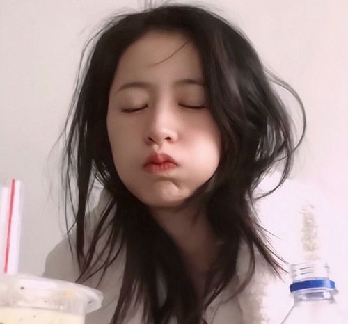  更新周雨彤头像甜酷小周腾讯新闻