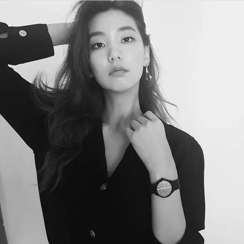  这么会穿衣还能和胜利灿烈组cp这个单眼皮女孩子到底是谁