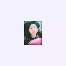  请问这都是什么手机拼图软件做的还有emoji表情可以贴上去