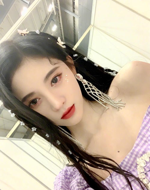  鞠婧祎戴口罩引热议,除了颜值身高,四千年美女竟然是这样炼成的