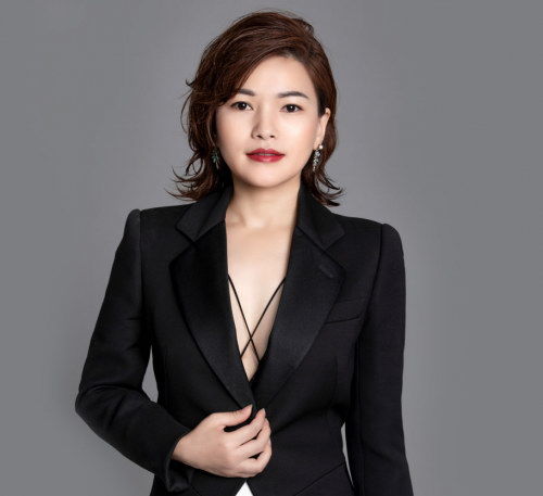  呦蓝创始人范珊珊尽显巾帼力量她时代崛起