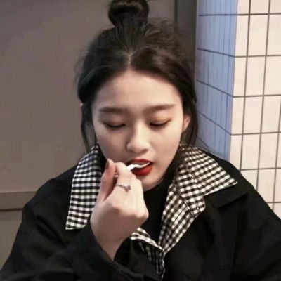 微信头像女阳光可爱偷腥