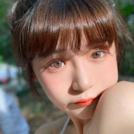  唯美漂亮一个人森系甜美真人闺蜜女头
