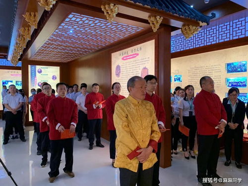  麻塘风湿创始人镇海馀铜像揭幕暨镇氏风湿病马钱子疗法非遗传承人拜师