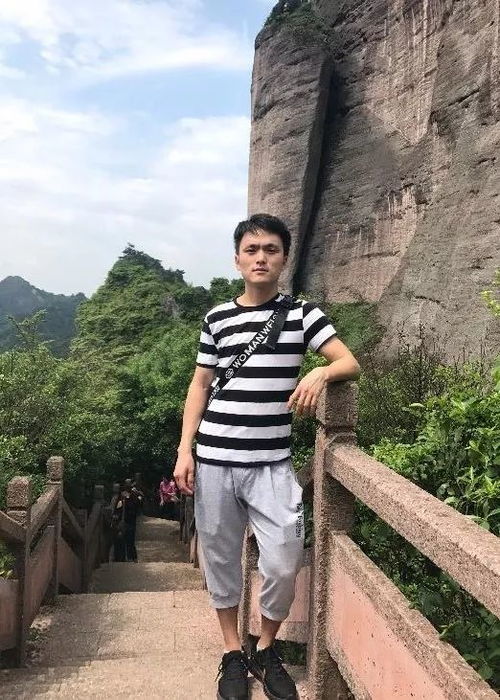  看起来很小的长沙妹子,等一个171以上的有缘人丨我要脱单no.49