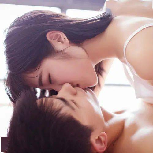  23岁女孩,突然昏迷,脑梗后偏瘫,男友悔哭不知道这里不能碰