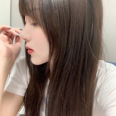  江喻绾清纯女高中生雨越下越大女生头像我要个性网
