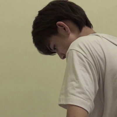  沫兮高清唯美气质精致男生头像