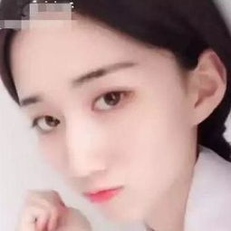  抖音口罩小姐姐走红,摘下口罩之后,网友这次没有套路